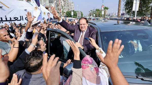 النائب محمد أبو العينين