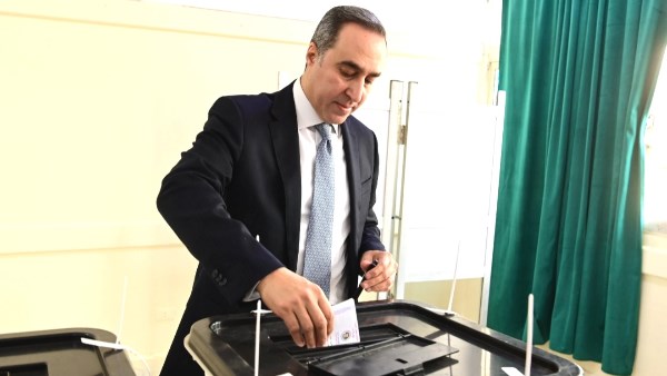 المستشار أحمد مناع