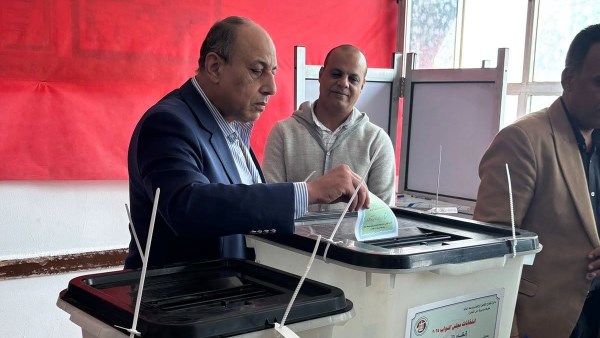  الفريق محمد عباس حلمي