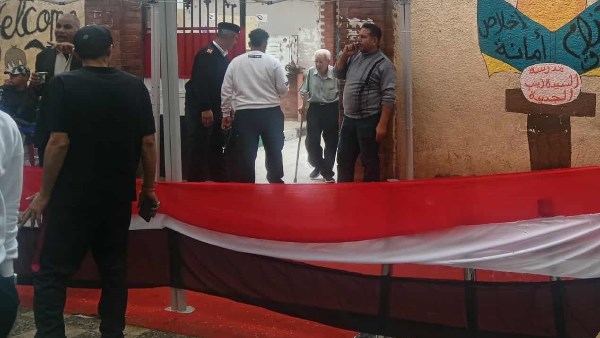 التصويت بمدرسة السيدة زينب الابتدائية