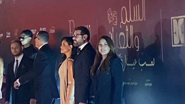 ابطال السلم والتعبان