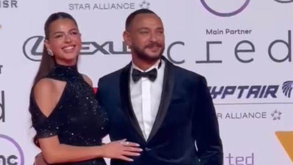 احمد خالد صالح وهنادي مهنا 