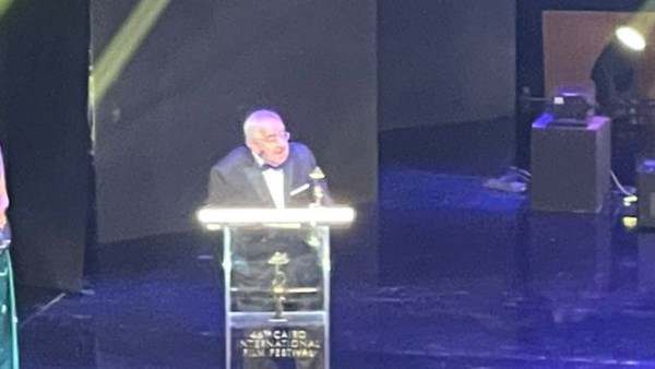 محمد عبد العزيز 