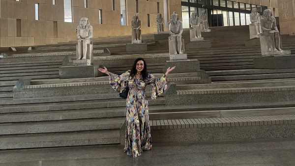 الفنانة صفاء جلال  الفنانة صفاء جلال