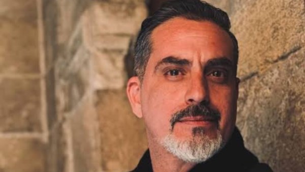 الفنان نبيل عيسى