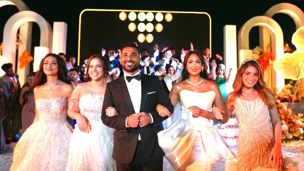 أحمد سعد خلال الفيديو المثير للجدل  