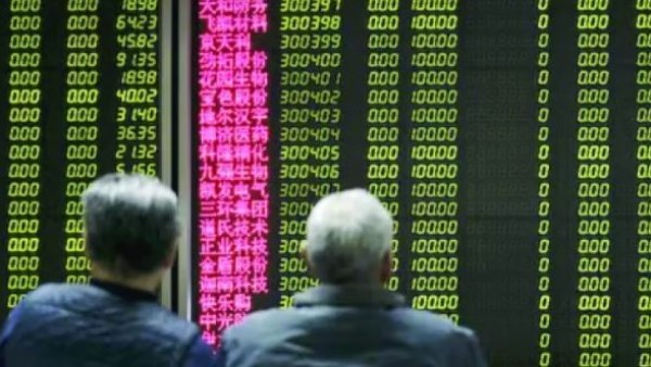 أكبر انخفاض في أسهم شركات التكنولوجيا منذ أبريل بعد موجة بيع ضخمة تتجاوز 800 مليار دولار