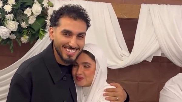 احمد حمدي وزوجته