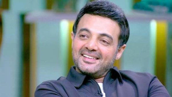 المؤلف عمرو محمود ياسين