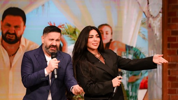 بالصور .. لولا جفان تشعل استديو القاهرة اليوم بأغاني عدوية وفاطمة عيد وتقدم مع ادواد "