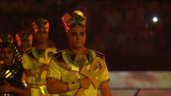 ستاد محمد بن زايد يتألق بلمسات فرعونية في مواجهة الأهلي والزمالك