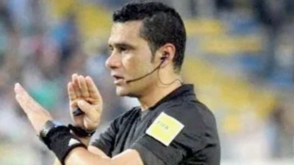 محمود البنا خارج القائمة الدولية للحكام بعد تكريمه فى السوبر المصري