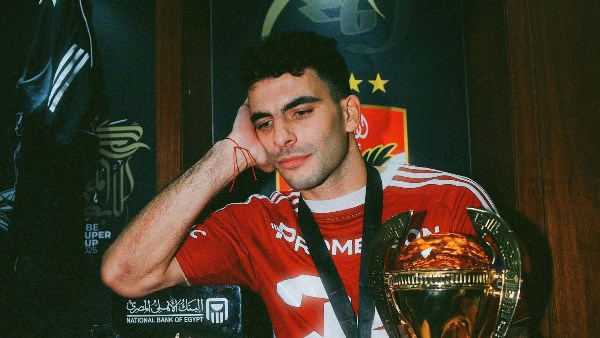 طبيب الأهلي يخطر توروب بجاهزية زيزو لمواجهة شبيبة القبائل.. تفاصيل طبيب الأهلي يخطر توروب بجاهزية زيزو لمواجهة شبيبة القبائل.. تفاصيل