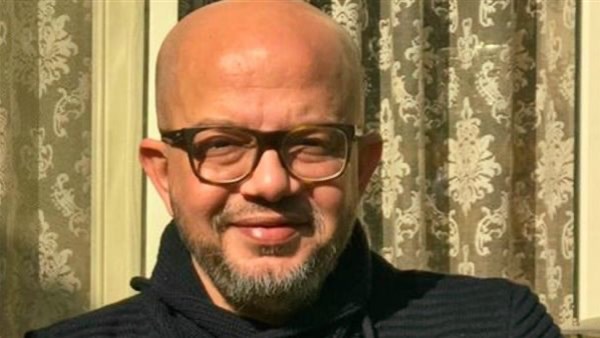 الكاتب عمر طاهر