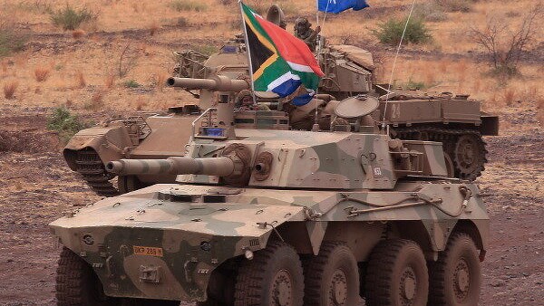 جنوب إفريقيا تداهم مركز لطلبات اللجوء وتعتقل كينيين مرتبطين ببرنامج أميركي مثير للجدل لاستقدام لاجئين