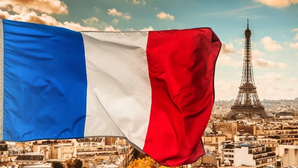 الخارجية الفرنسية: اجتماع باريس يناقش دعم الجيش اللبناني وبسط سيطرة الدولة على السلاح