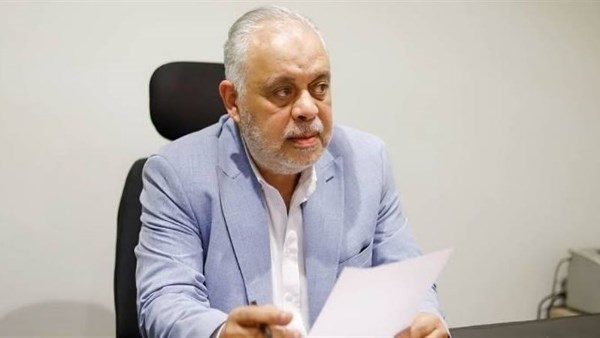 أشرف زكي مشيدا بمسرحية سقوط حر: مصر لن تنضب من أجيال المبدعين أشرف زكي مشيدا بمسرحية سقوط حر: مصر لن تنضب من أجيال المبدعين