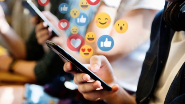 السوشيال ميديا 