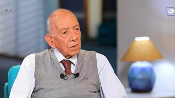 لعبنا تنس وحصل إعجاب.. الدكتور محمد غنيم يكشف كواليس زواجه من ممرضة إنجليزية