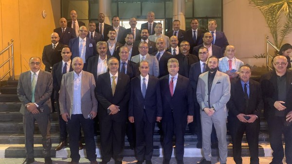 وزير الخارجية يلتقي الجالية المصرية في الدوحة