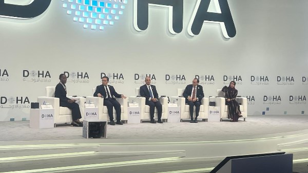 جانب من الجلسة 