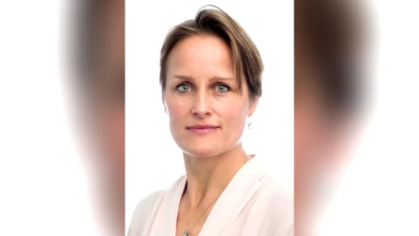 رئيسة جهاز الاستخبارات الخارجية البريطاني