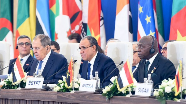 وزير الخارجية 