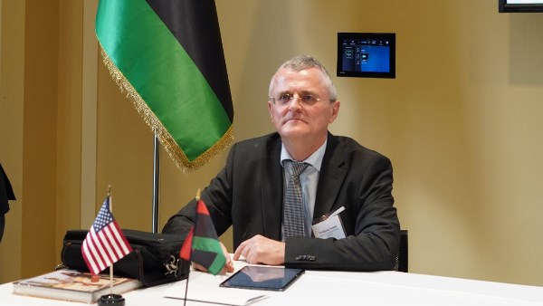 فولفجانج بوسزتاي 