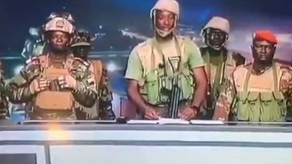 انقلاب فاشل في بنين… والجيش يمنع سقوط الدولة انقلاب فاشل في بنين… والجيش يمنع سقوط الدولة