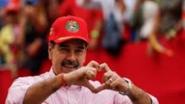 كيف تحدّى نيكولاس مادورو كل العواصف… واحتفظ بعرش فنزويلا رغم الانهيار