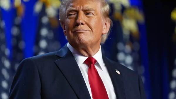 ترامب يتحدث عن تحسن الاقتصاد والمواطن الأمريكي ما زال عالقًا تحت ضغط الأسعار ترامب يتحدث عن تحسن الاقتصاد والمواطن الأمريكي ما زال عالقًا تحت ضغط الأسعار