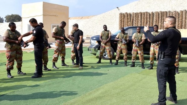 القوات المسلحة بالتعاون مع وزارة الخارجية تنظم دورة تدريبية للكوادر من الدول الأفريقية