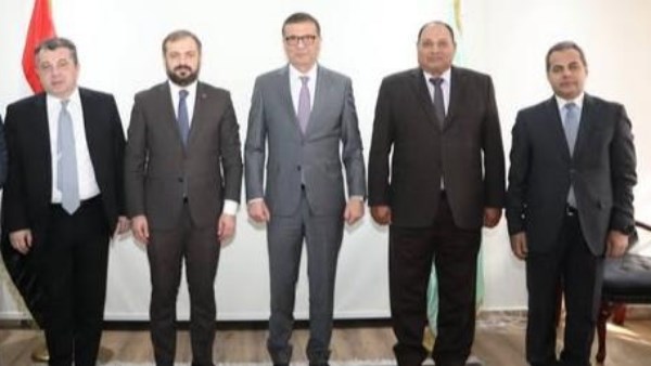 وزير الزراعة واستصلاح الأراضي