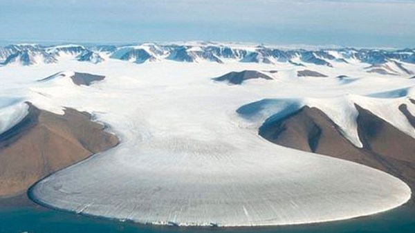 الانهار الجليدية 