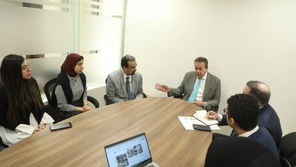 وزير الصحة والسكان 