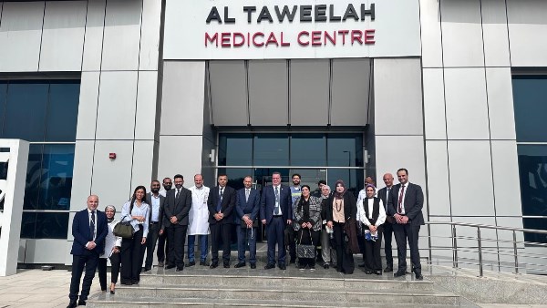 وفد من قيادات وزارة الصحة 