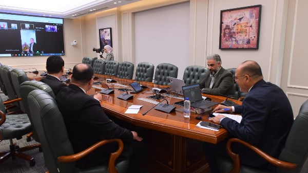 الوزير شهد عمليات تسليم المستحقات