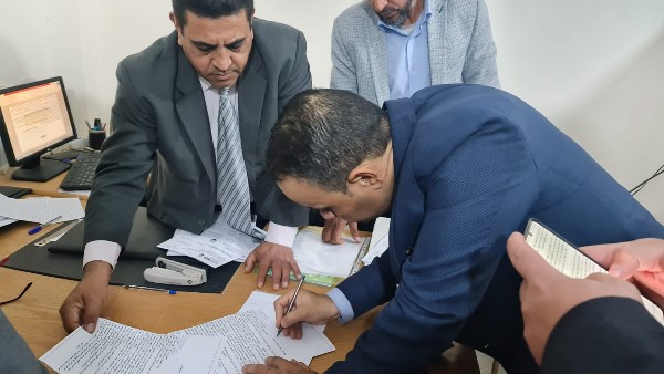 جانب من إجراءات عملية الصرف