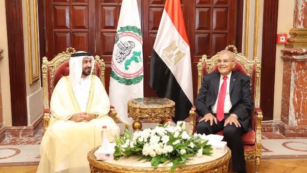 رئيس البرلمان العربي ورئيس مجلس الشيوخ المصري 