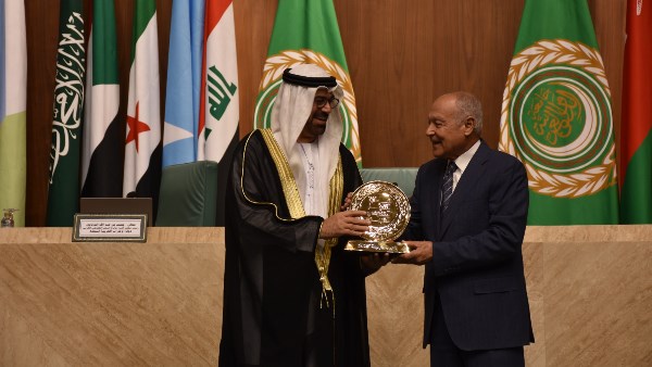 تكريم الأمين العام لجامعة الدول العربية 