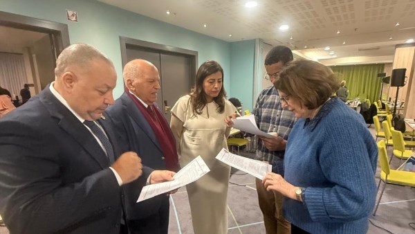 خلف الزناتي والأمين العام لاتحاد التعليم في إنجلترا 