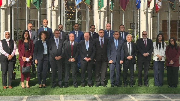 لمشرفين على شؤون اللاجئين الفلسطينيين في الدول العربية