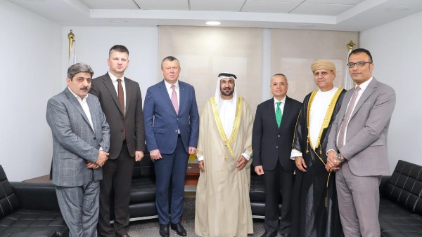 لقاء السفير الأوكراني ورئيس البرلمان العربي 