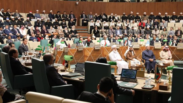 الاحتفال باليوم العالمي للغة العربية