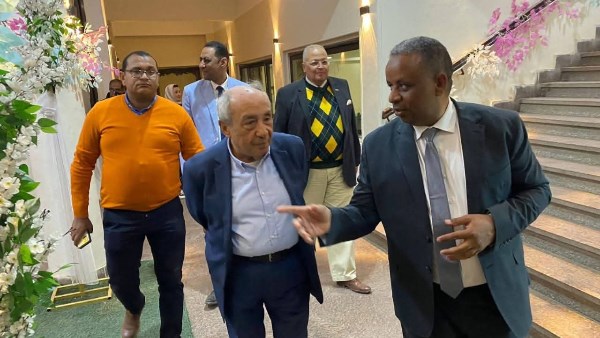 نقيب المهندسين يتفقد نادي المهندسين بأسوان 