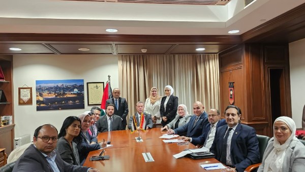 لقاء السفير دياب اللوح مع الصحفيين 