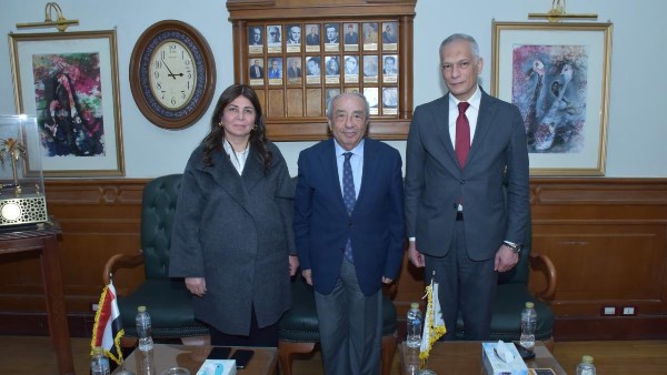 النبراوي يستقبل إبراهيم فتحي وأماني نوبي وطاقم الشركة 