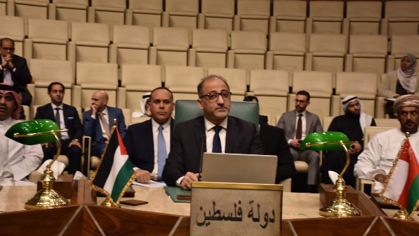 السفير مهند العكلوك مندوب فلسطين بالجامعة العربية 