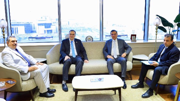 اجتماع وزير الزراعة ورئيس الجهاز المركزي للتنظيم والإدارة 