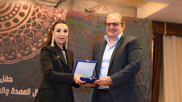 رئيس تحرير صدى البلد والكاتبة الصحفية حنان مفيد فوزي